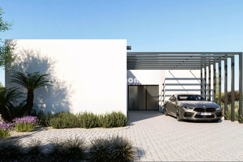 Moradia V3 com piscina junto ao campo de golfe, perto de Silves